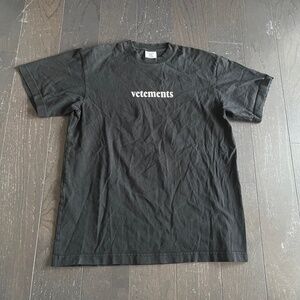 Vestments black white garderobe ete 2020 graphic print t-shirt unisex size xs